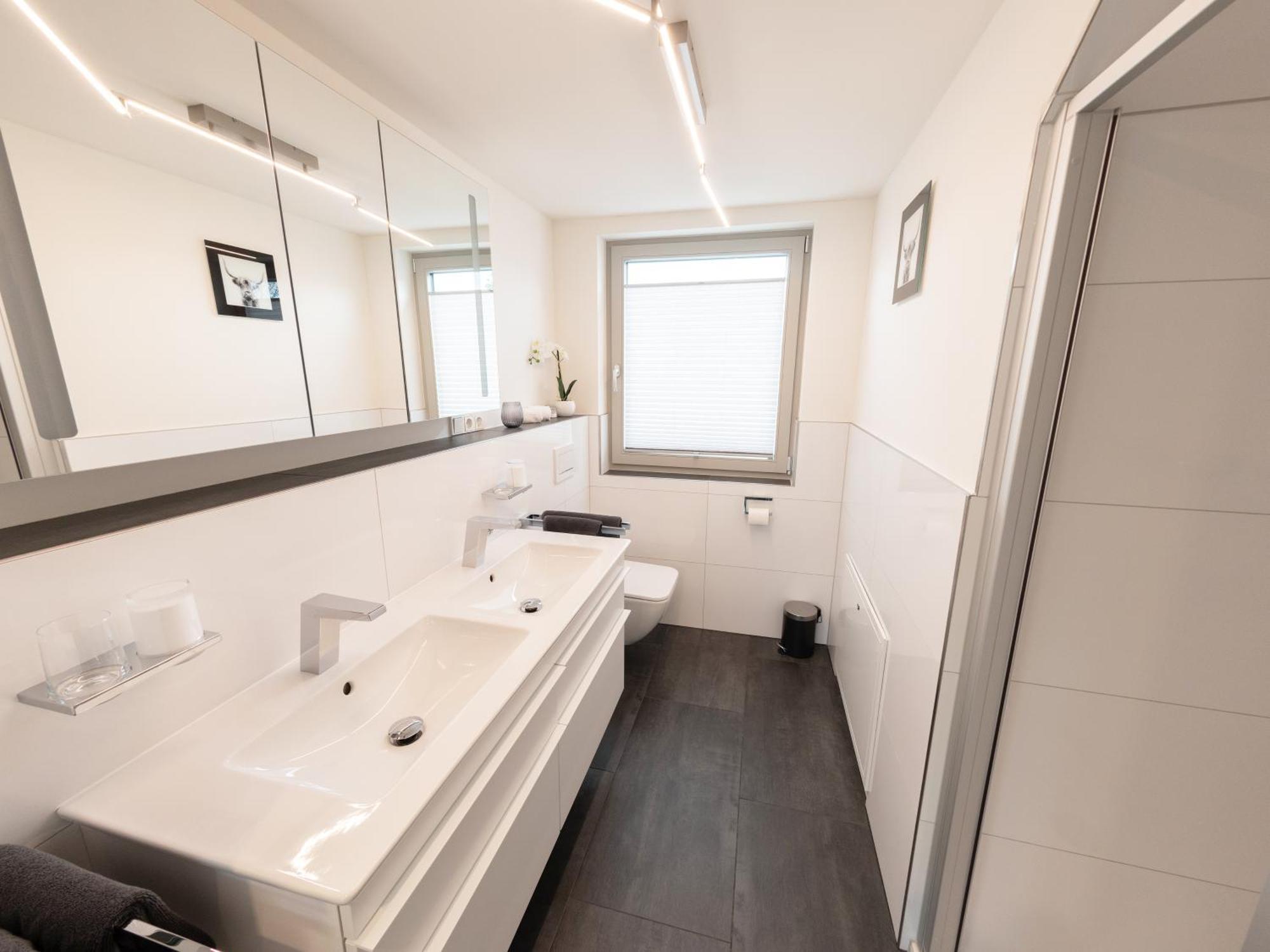Exklusive Mit Ahrblick 1 Und Dachterrasse Apartment